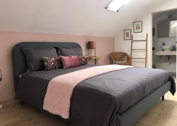 Quinta Bogesi Bed & Breakfast 4*