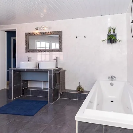 לינה וארוחת בוקר Quinta Bogesi