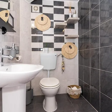 Quinta Bogesi Oda ve Kahvaltı