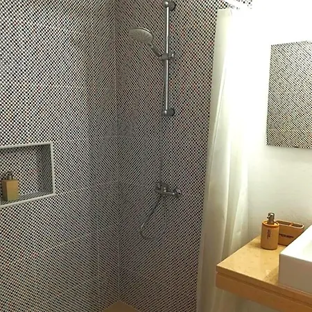 Quinta Bogesi Oda ve Kahvaltı 4*